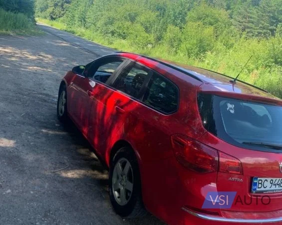 Opel Astra 2012