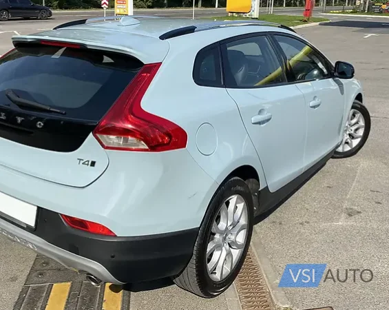 Volvo V40 Cross Country 2016