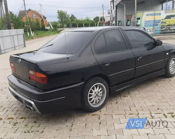 Nissan Primera 1992