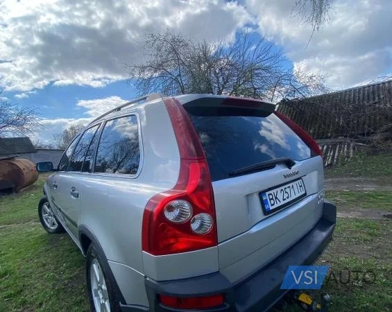 Volvo XC90 2004